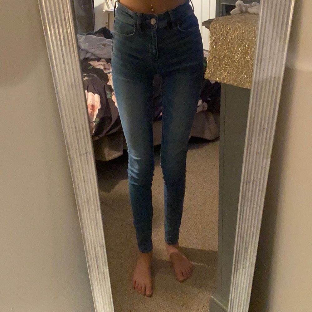 American Eagle Size 2 Hi- Rise Jeggings
